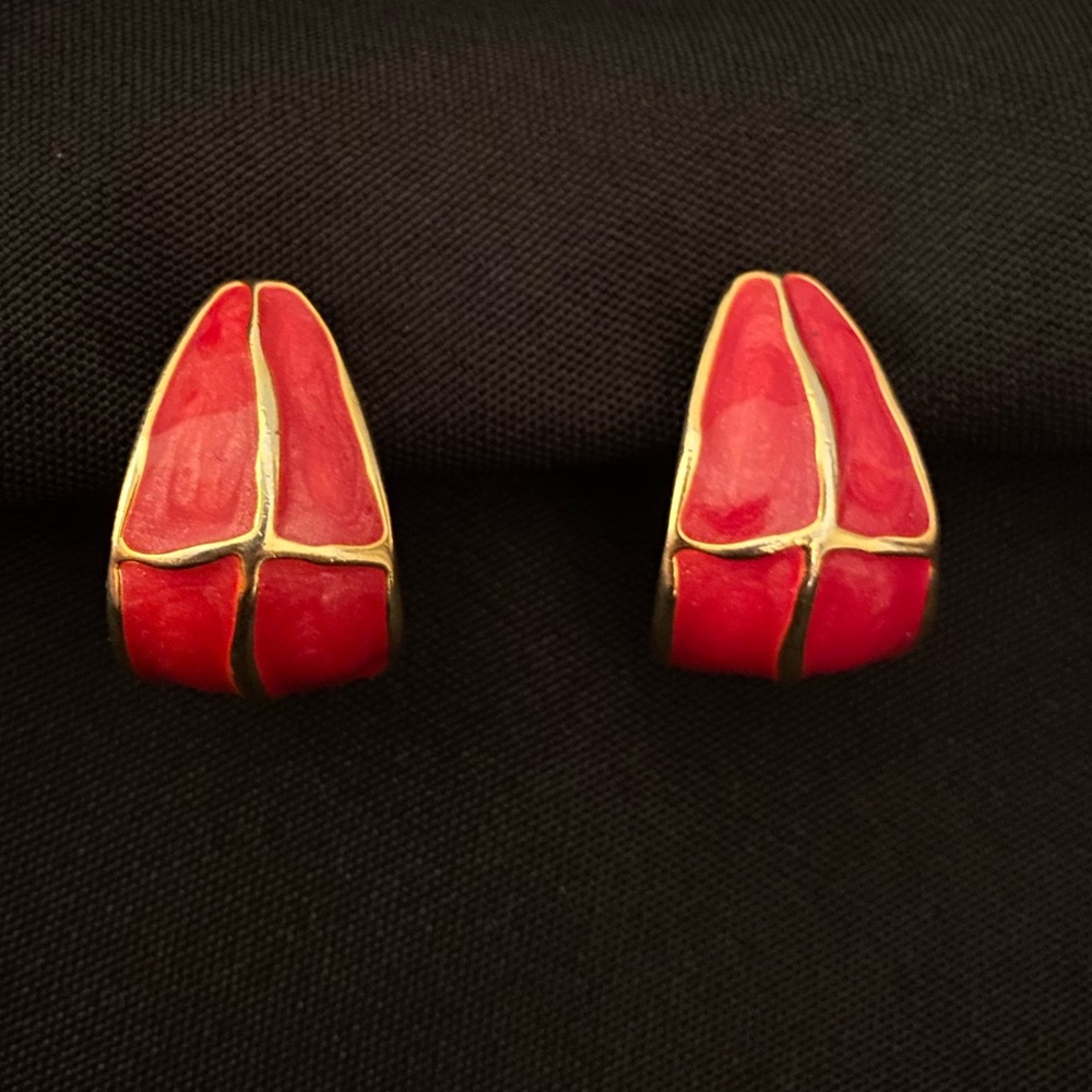 Vintage Red Gold Tone Enamel Clip On Earrings